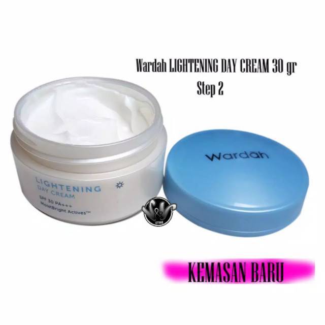 WARDAH LIGHTENING DAY CREAM STEP 2/ WARDAH/ KRIM WARDAH/ KRIM SIANG STEP 2 WARDAH/ KRIM SIANG WARDAH