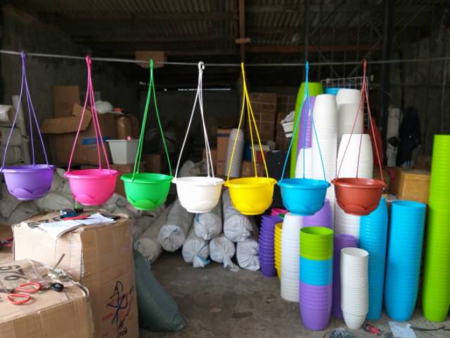 Pot bunga gantung warna warni 21cm +tatakan bawah(fullcolour)