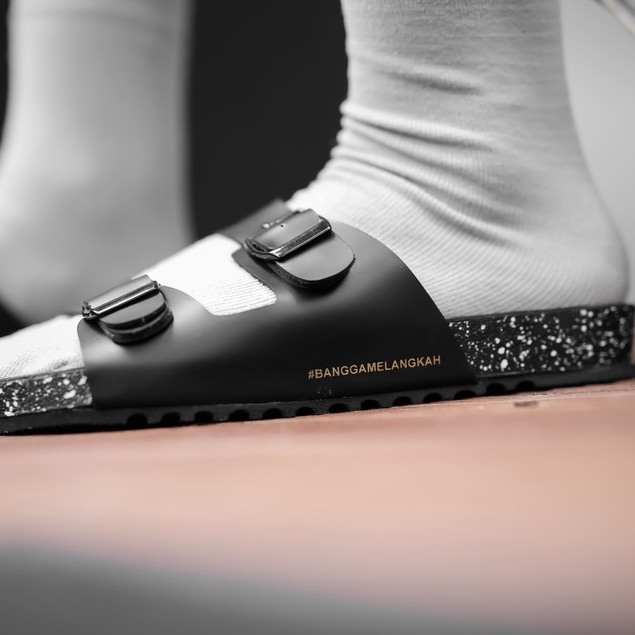 Kane Black | Sendal Original Jepit Kulit Santai Kasual Pria Cowok Sandal Footwear | FORIND x ARF