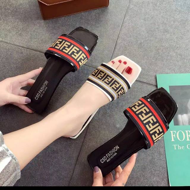 Sandal slop fendi women