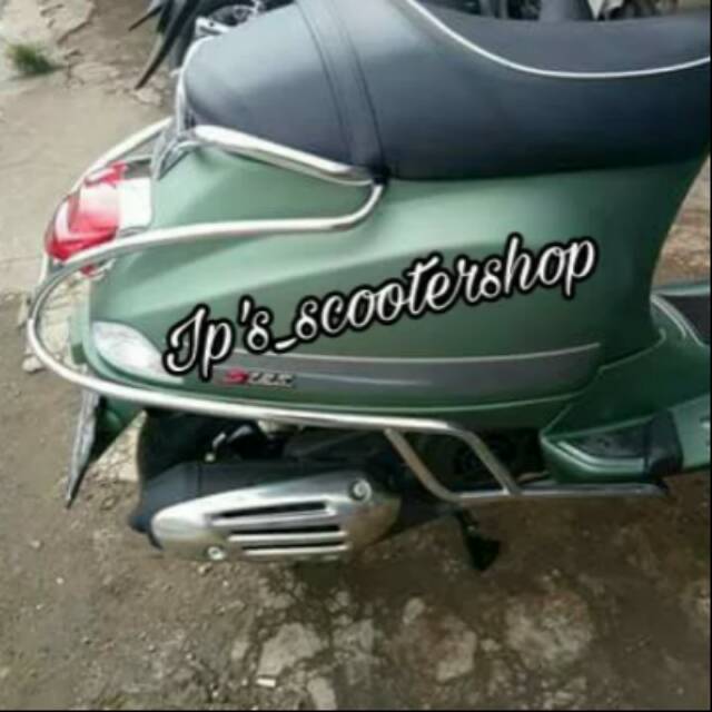 Crashbar s lx pelindung body vespa matic. Aksesoris Vespa matic