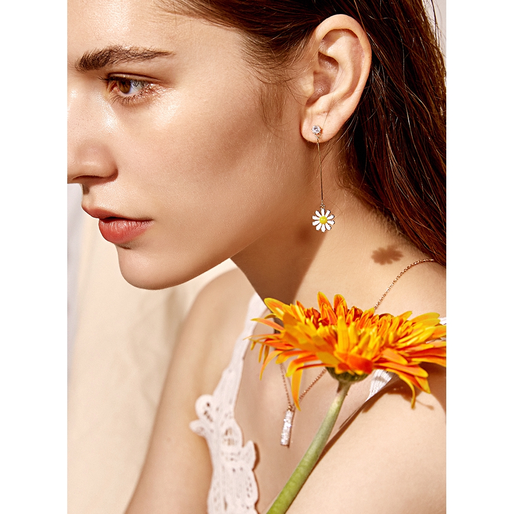 Anting Bunga Daisy Anting Panjang Wanita Ear Nail Earring