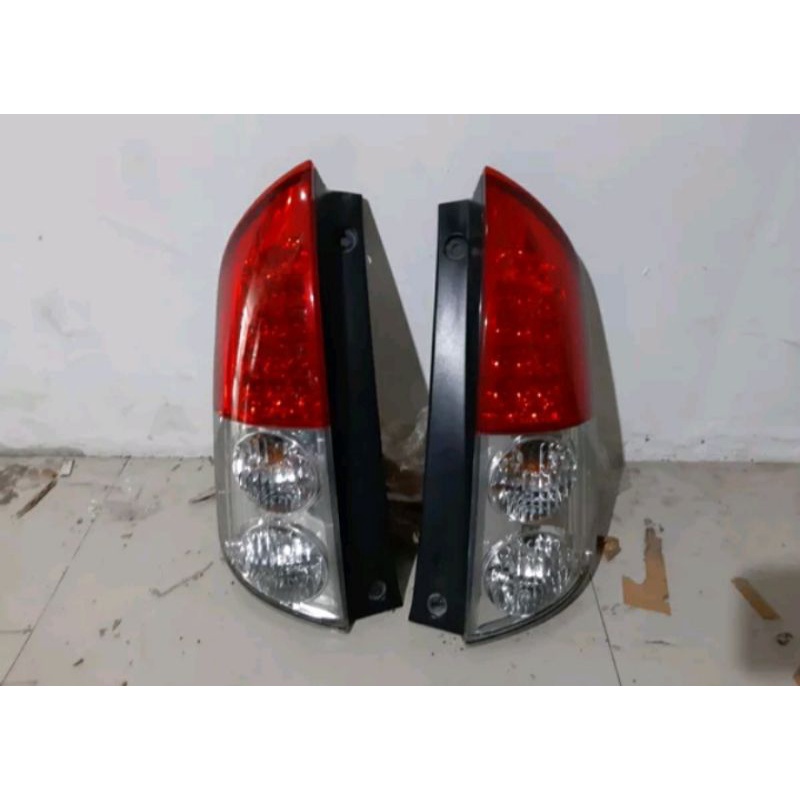 stoplamp daihatsu sirion 2007
