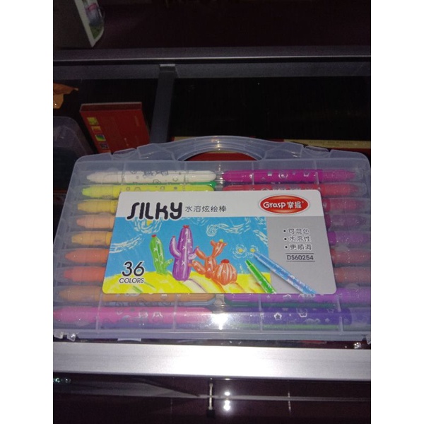 

grasp crayon medium dan kecil isi 36 warna
