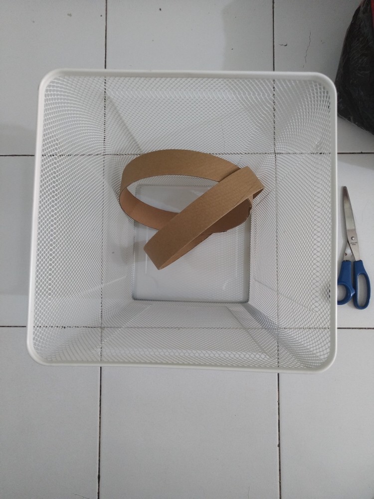 Dronjons Keranjang Sampah Tempat Sampah Dronjon Tong Sampah