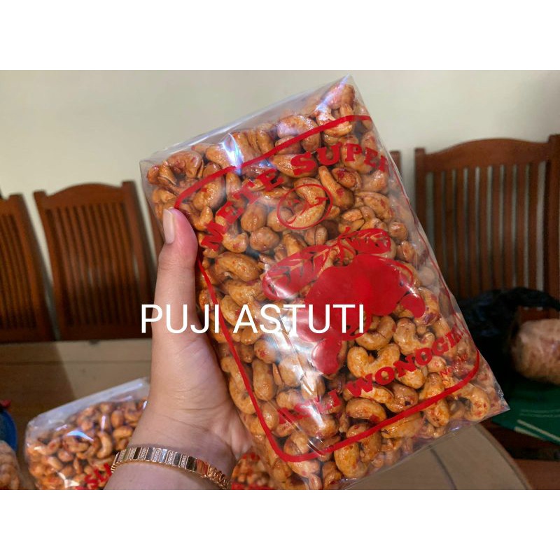 

KACANG METE PEDAS MANIS COKLAT ASLI WONOGIRI