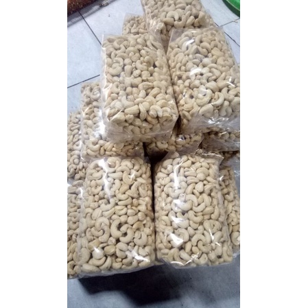 

kacang mede wonogiri 500gram utuh fresh