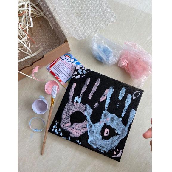

6.6 Extra Bonus handprint Couple (cetakan tangan) .,.,