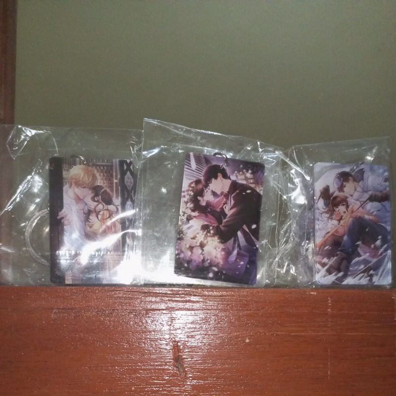 Keychains akrilik Mr Love Queen's Choice/Ganci Evol x Love/ Love and Producer Top-up Event