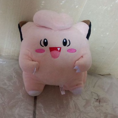 preloved boneka pokemon pikachu