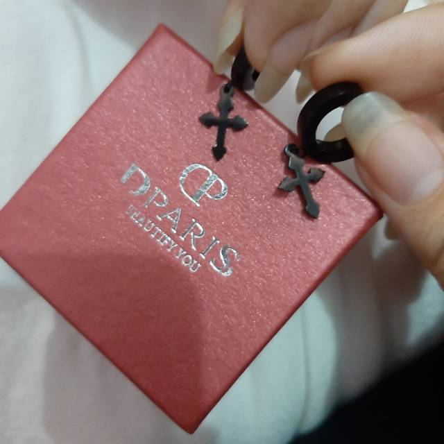 Anting DParis / Tindik Dparis salib hitam