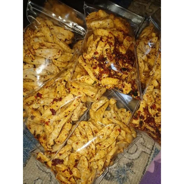 

kerupuk seblak / makaroni pedas / basreng pedas / kerucang(kerupuk bumbu kacang)