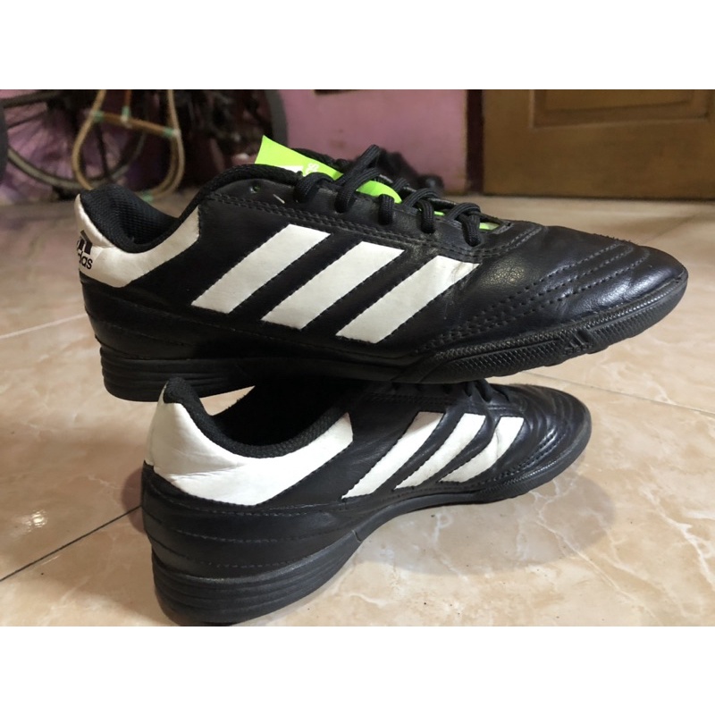 Sepatu Futsal Adidas anak second made in Cambodja