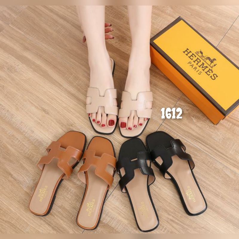 BEST SELLER!! SANDAL WANITA NFLAT KULIT. Kode : 1612 / 9108 New