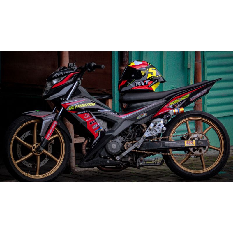 striping Honda Sonic roadrace