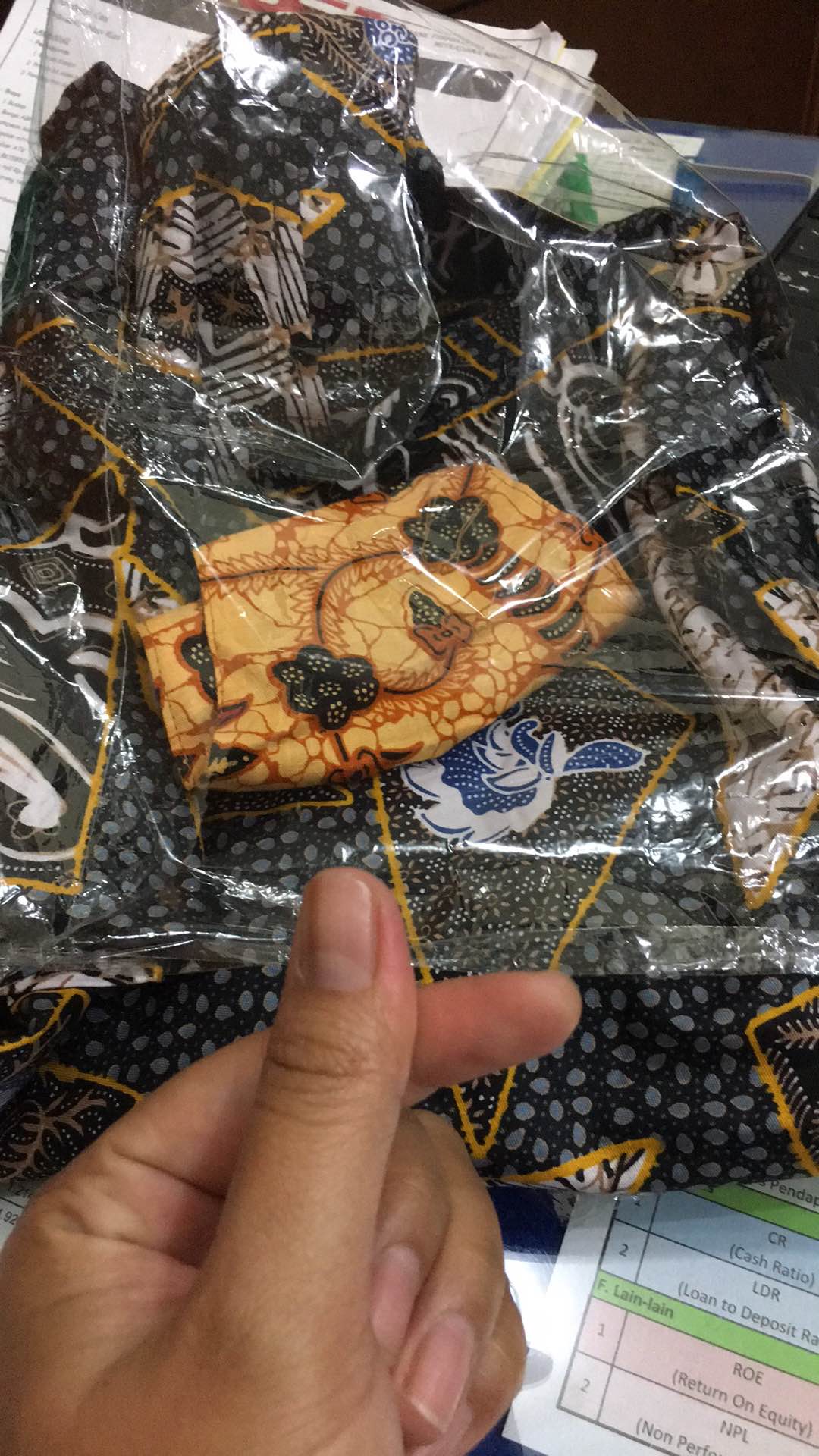 Benang Raja Tunik Batik Wanita Lengan Panjang