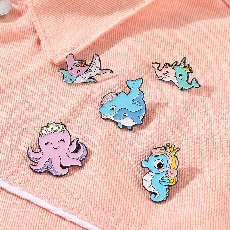 Cute Marine Life Brooch Dolphin Pin Hippcampus Pin Octopus Pin Mobula Pin Cartoon Badge Jewelry Gift