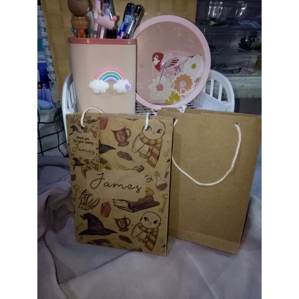 

paperbag aesthetic/vintage/rustic ukuran 16x12x3cm plus hangtag desain custom
