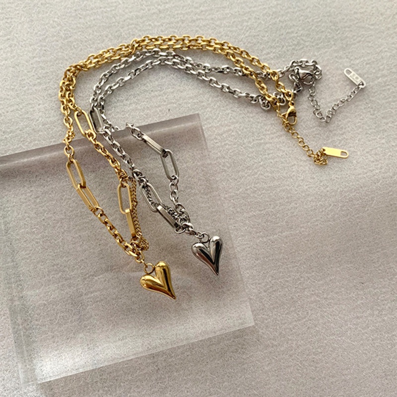 Kalung Rantai Pendek Dengan Liontin Hati Untuk Aksesoris