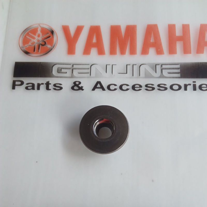 RETAINER RUMAH KUKU KLEP YAMAHA R25
