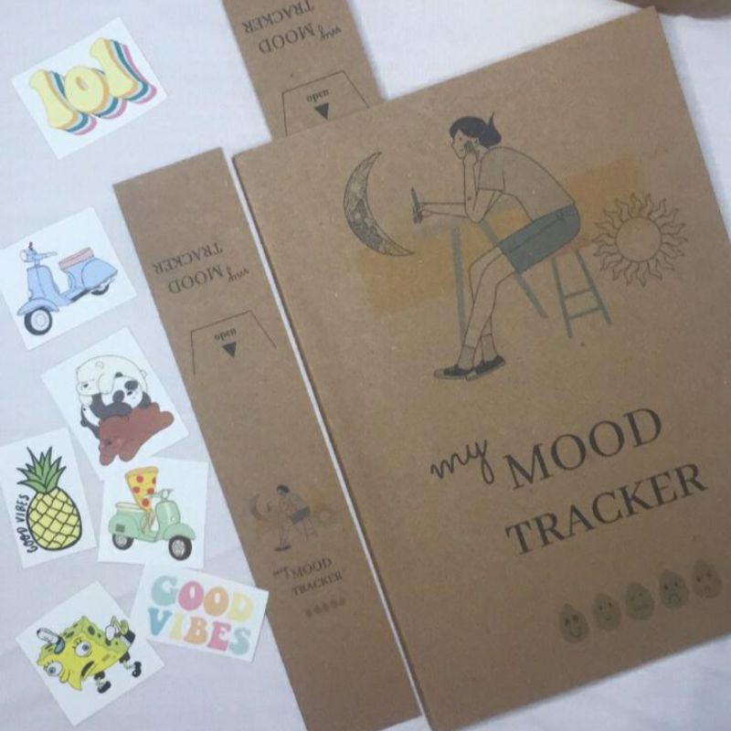 MOOD TRACKER BOOK KIT