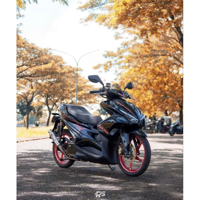 STRIPING STICKER AEROX NVX 155 MODEL MALAYSIA SPECIAL LIST OREN TRANSPARAN