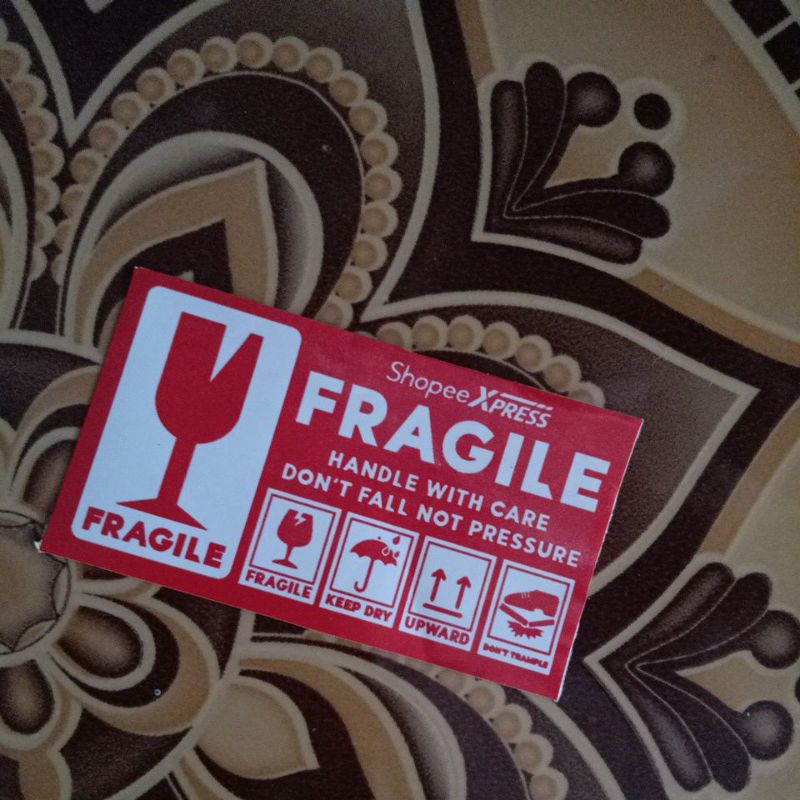 

stiker fragile