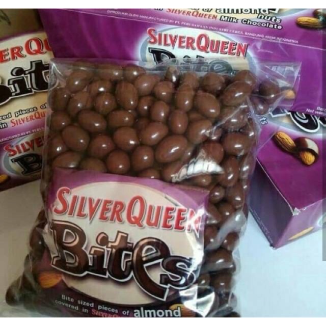 

coklat silverqueen dan delfi kiloan/isian almon