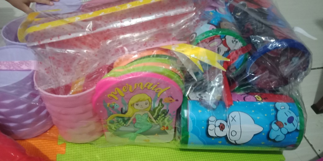Souvenir Parcel Tempat Makan Roti Mini + Gelas Minum Ulang Tahun