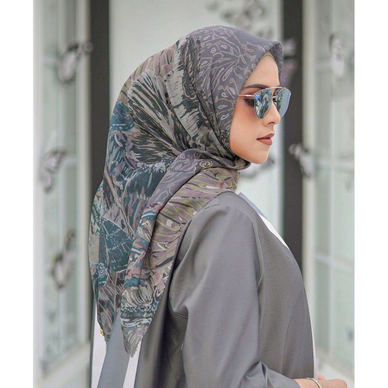Buttonscarves Farsha stone