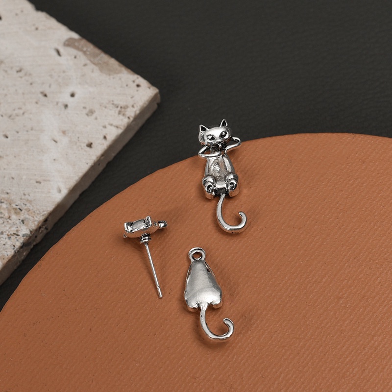 Anting Stud Piercing Tulang Rawan Bentuk Hewan Kucing Warna Silver Gaya Gothic Untuk Wanita