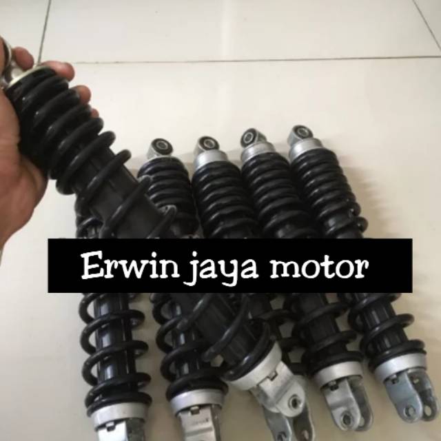 SHOCK SHOK BELAKANG VARIO 125 ATAU VARIO 150 ORIGINAL