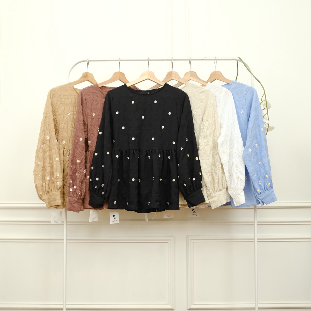 Daisy Blouse Crinkle | Korea Blouse Atasan Daisy Crinkle Blouse Atasan Crinkle Baju Atasan Wanita Ba