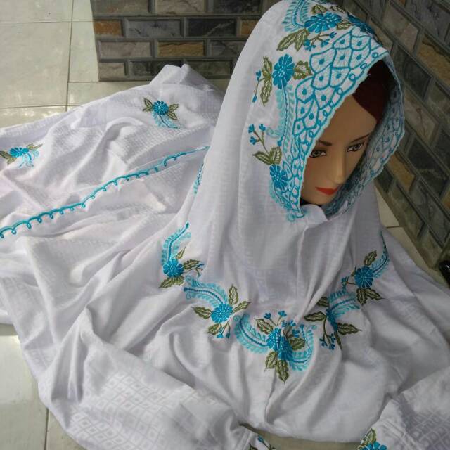 Mukena semi sutra