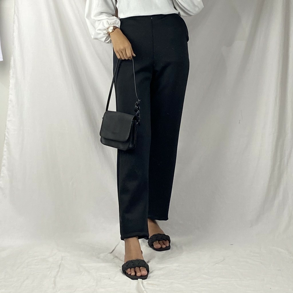 SAVAHIJAB-CELANA ZIPPER KANTONG / SCUBA PANTS / NUTRI PANST SCUBA