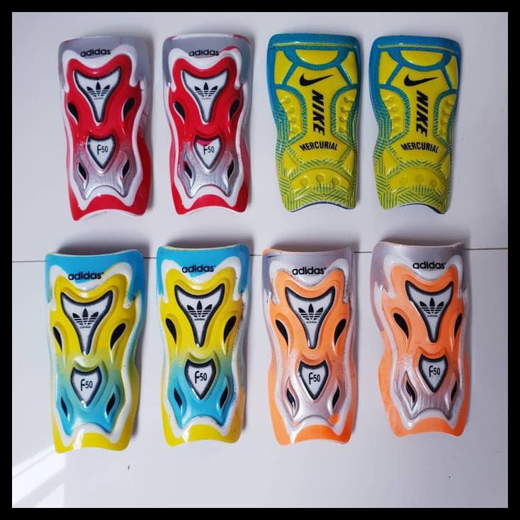 Promo Shopee Deker Sepatu Bola / Futsal Nike dan Adidas QR0576