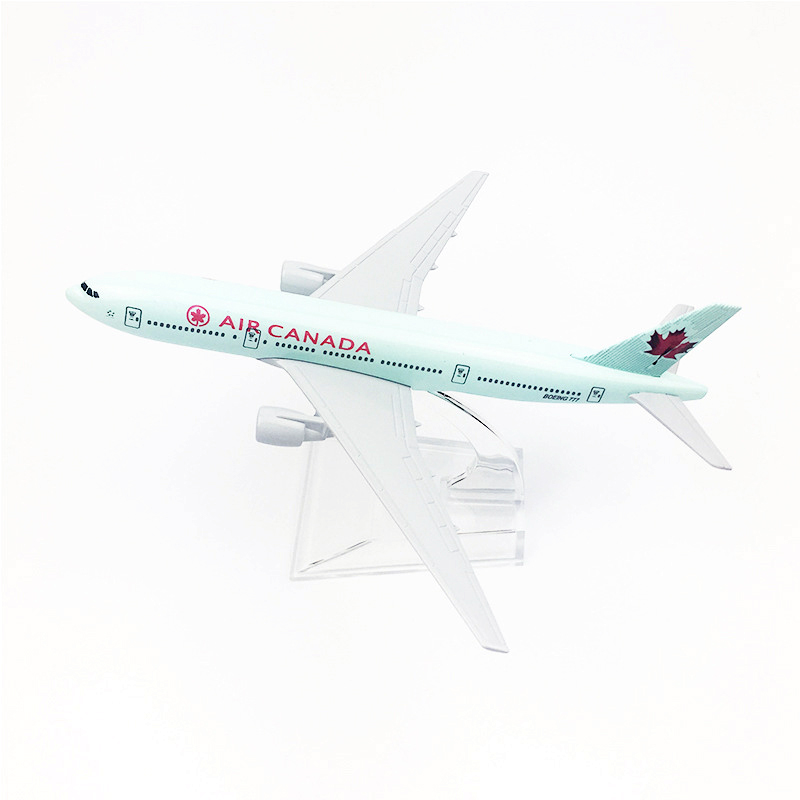 Model Pesawat Terbang Canada Boeing 777 B777 Model Die-cast Bahan Metal Ukuran 16CM / 20CM