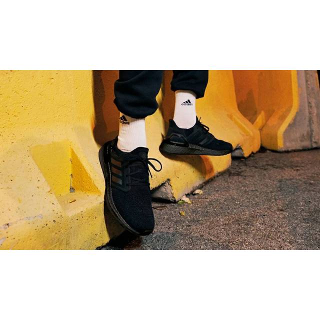 Adidas UltraBoost 20 triple black