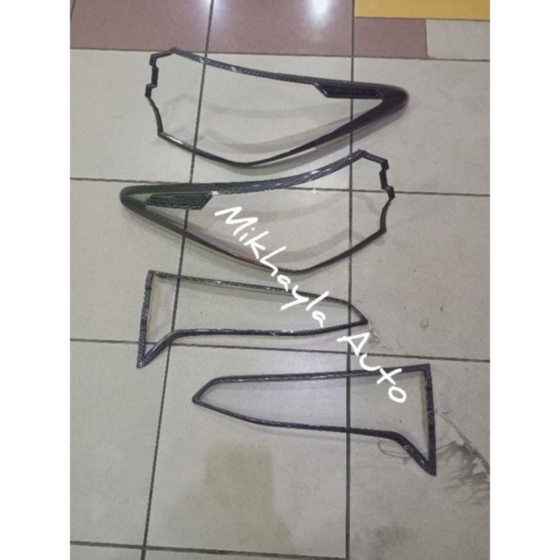 Garnish List Lampu Belakang Carbon Fortuner 2021