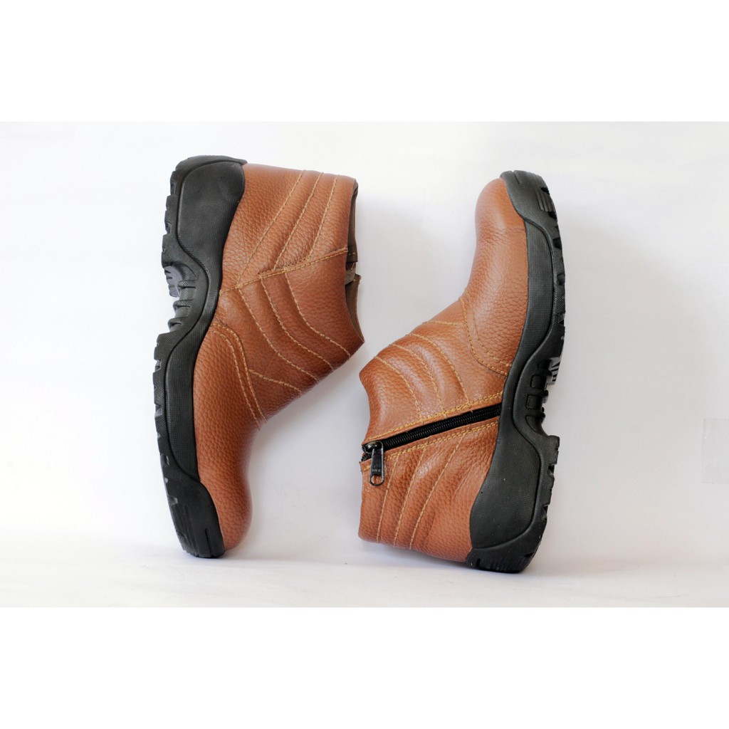 Handyman SFT 305 Sepatu Safety Boot Kulit Full