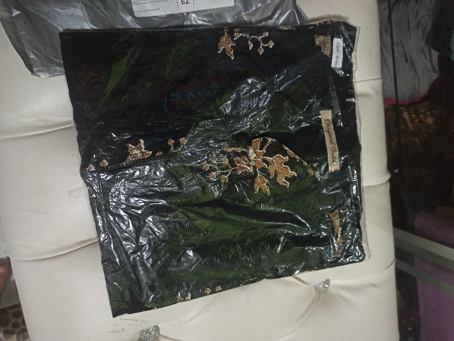 Outer Buketan Crem Kemeja Lengan Panjang M L Xl Xxl