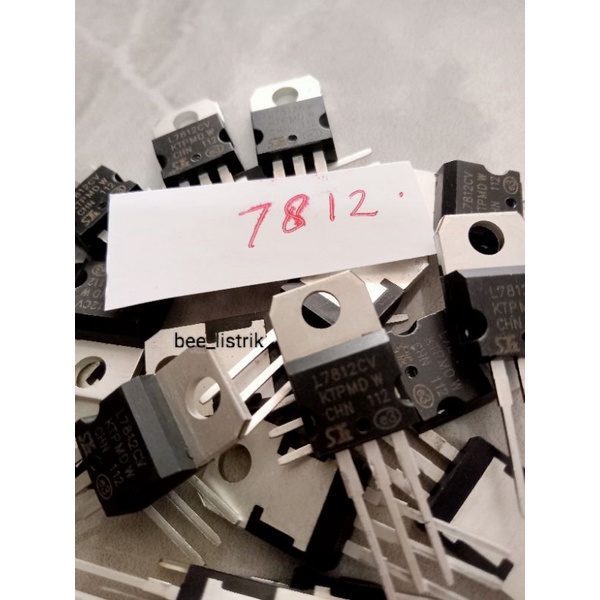 IC 7812 IC 7912