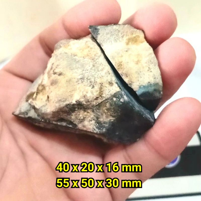 Bahan Bacan Doko Majiko Coklat / Hitam Yang Asli Bisa TouchScreen.. Senter Tembus.. 40x20x16 mm & 55