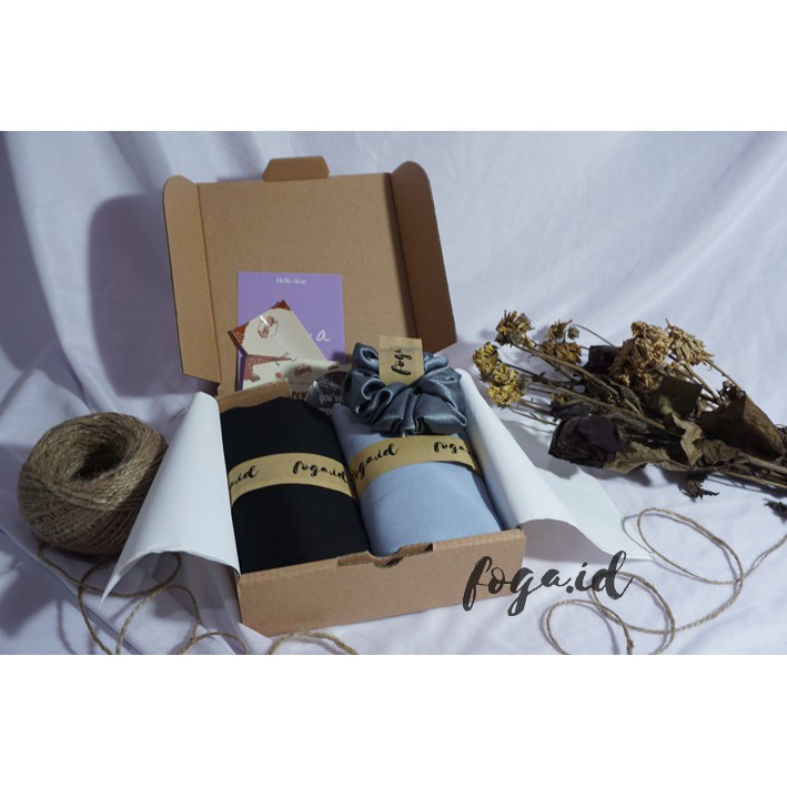 

MINI HAMPERS // GIFT BOX // HIJAB SQUARE / SEGI EMPAT