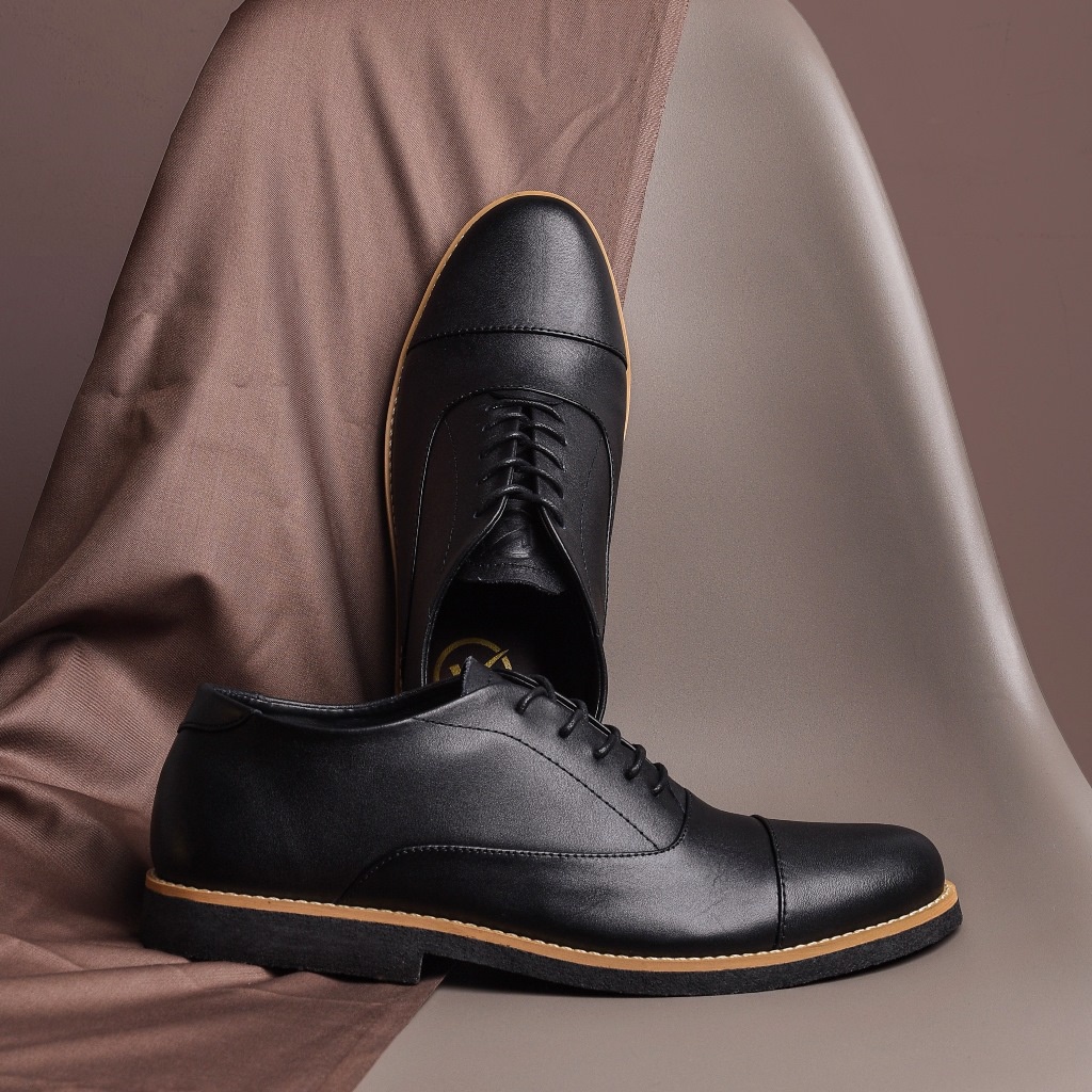 OXFORD 02 FULL BLACK ORIGINAL x KENZIOS Sepatu Kulit Sapi Asli Hitam Pria Formal Pantofel Tali Kerja Kantor Dinas Resmi Guru PNS Kantoran Pesta Undangan Wedding Kondangan Nikah Wisuda Kuliah Semi Casual Derby Genuine Leather Kenzio Footwear Keren Terbaru