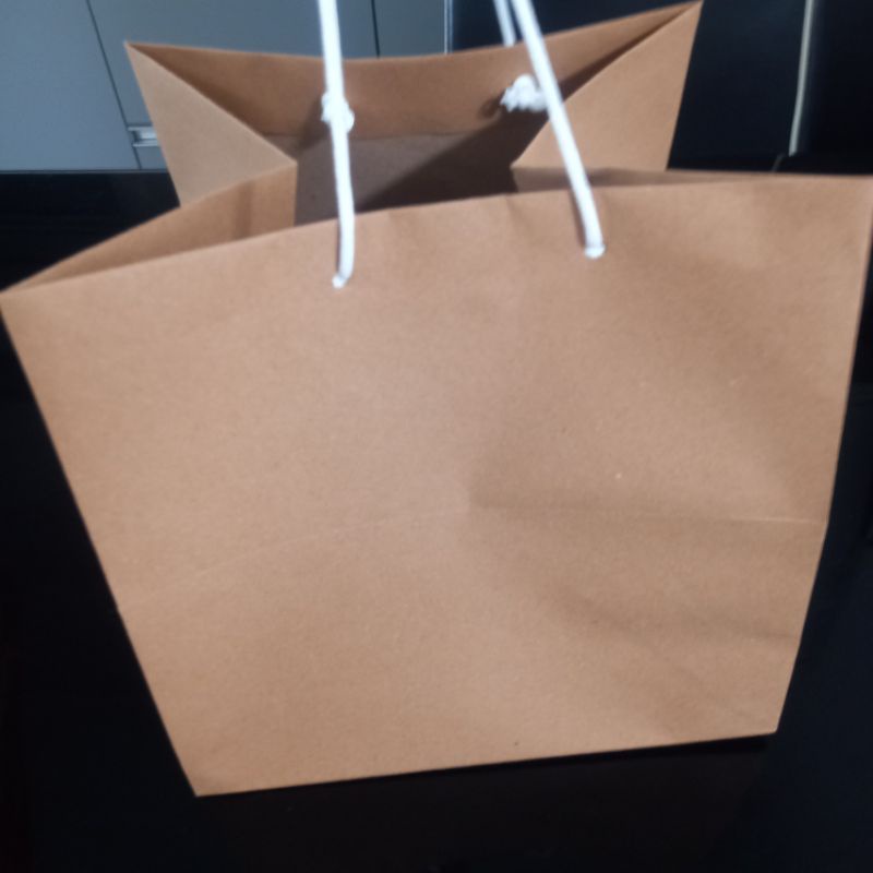 

Paper Bag - Hampers