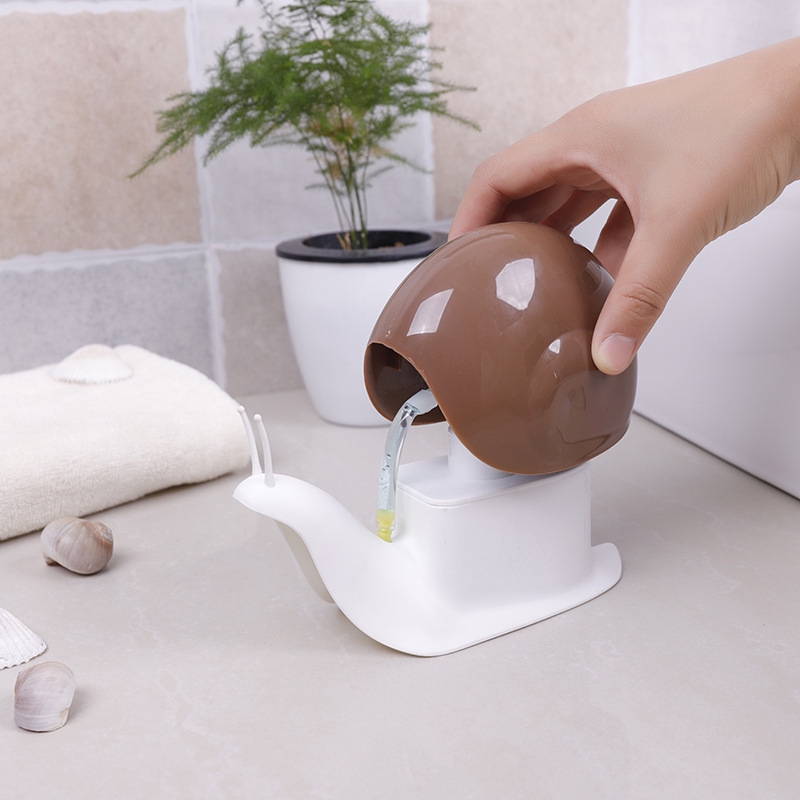 120ml Creative Snail modeling soap pump bottles /Portable Liquid Soap Dispensers / Shampoo shower gel Emulsion Containers