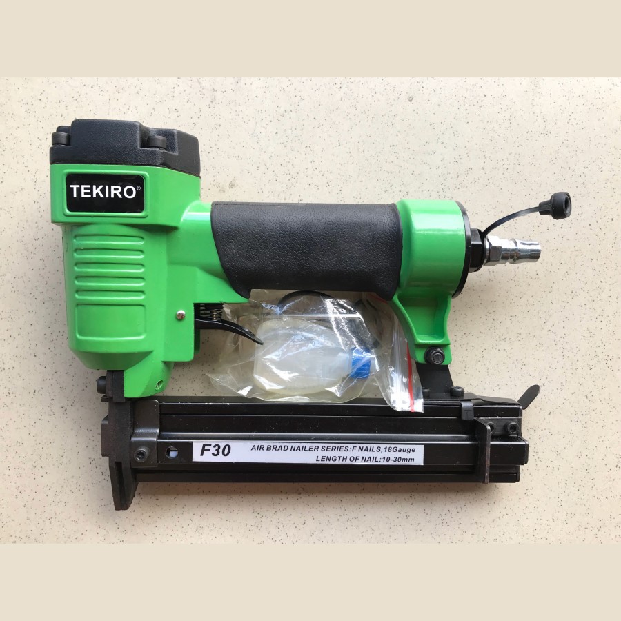

Tekiro F30 Air nailer stapler Gun / Mesin Staples angin paku tembak