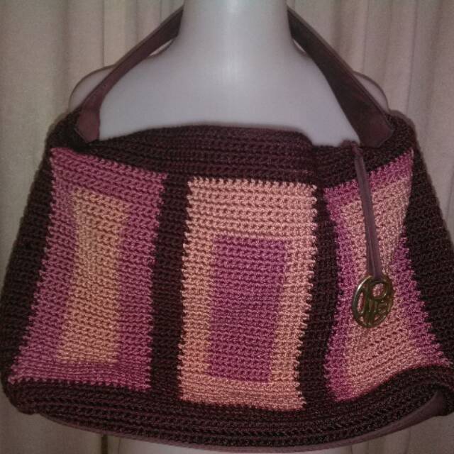 Dowa tas rajut shoulder bag