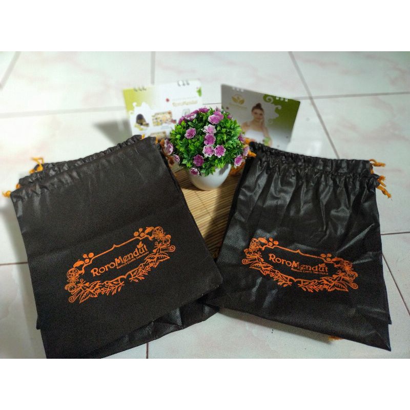 POUCH RORO MENDUT / KIT BAG RORO MENDUT